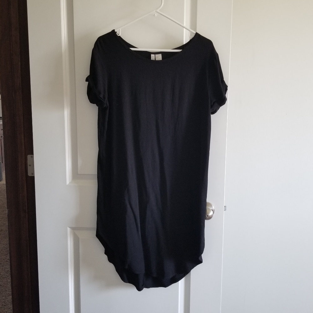 Black t shirt dress